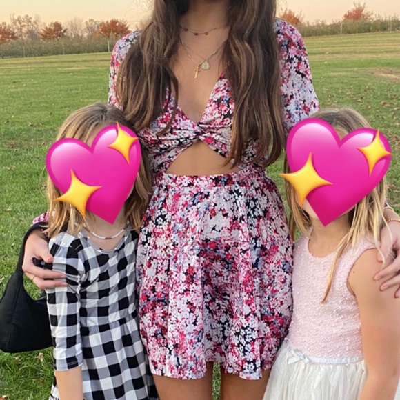 Michael Costello Dress 🌸 - Picture 8 of 8